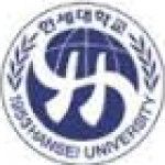 Логотип Hansei University