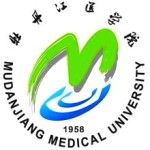 Logotipo de la Mudanjiang Medical University