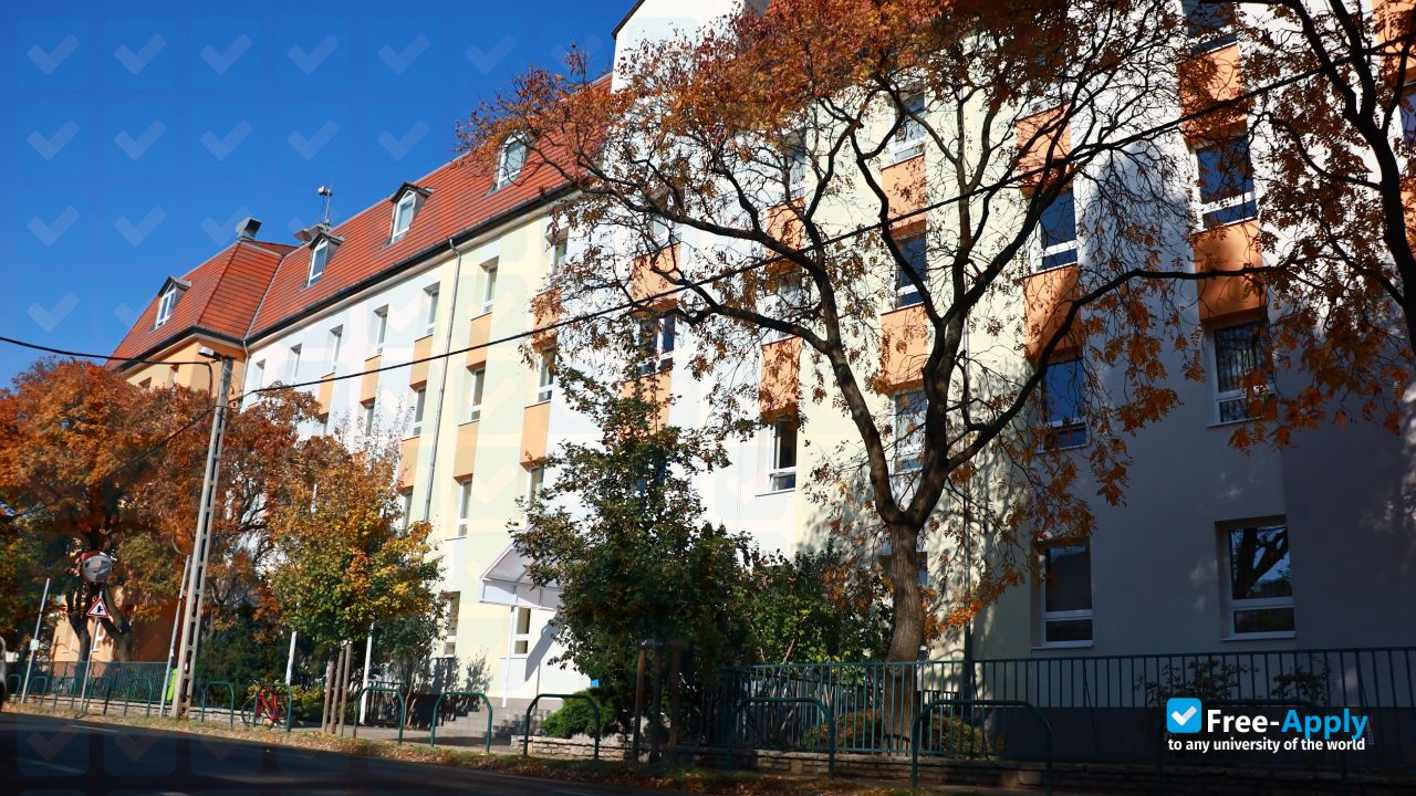 Photo de l’Kodolányi János University #1