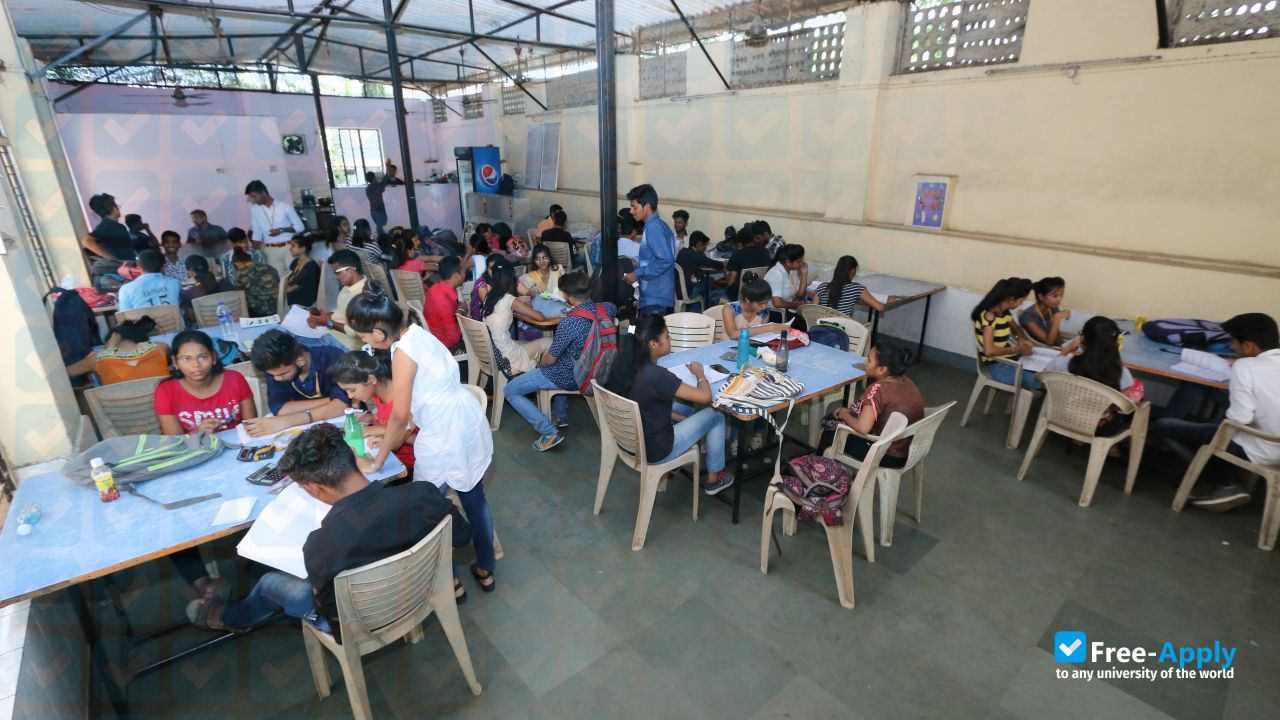 Foto de la Satish Pradhan Dnyanasadhana College, Thane #17